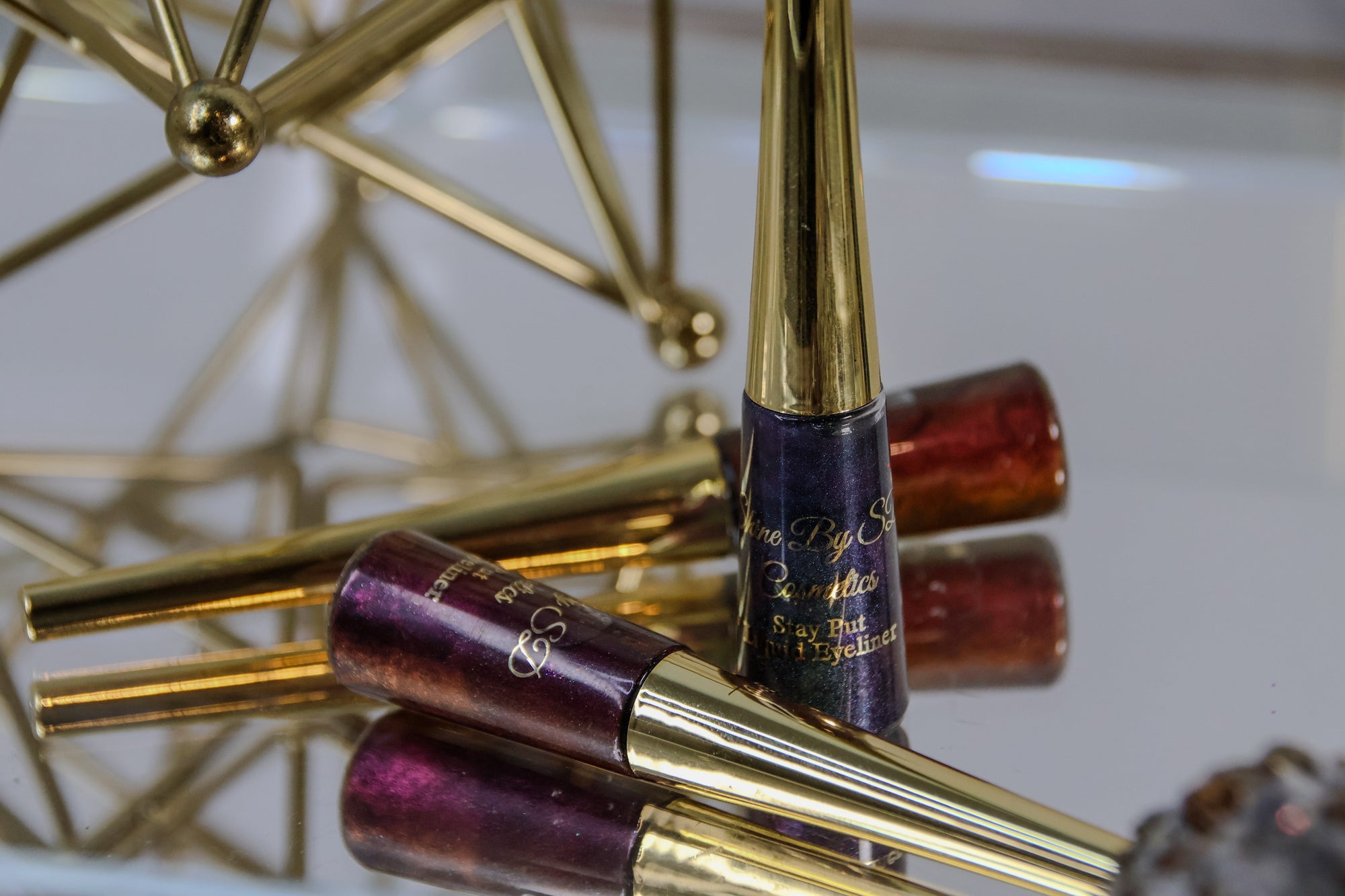 Multichrome Liquid Liners