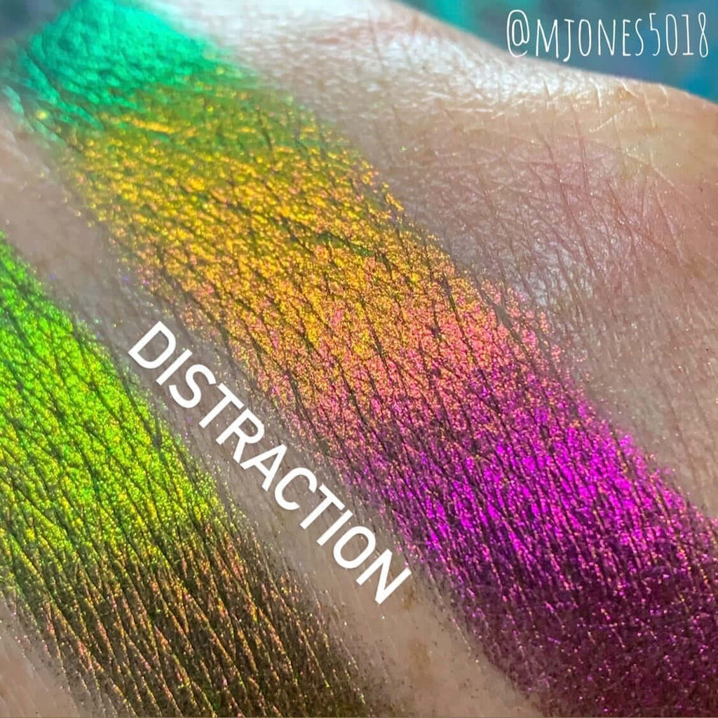 Distraction [Jewelled Dreams]